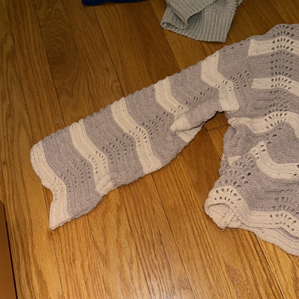 Altar’d State sweater - Picture 2 of 3